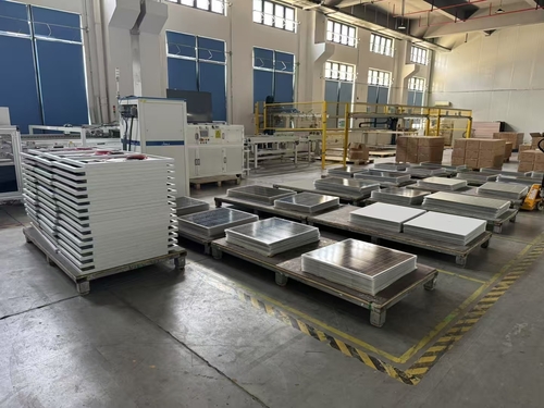25 MW मैनुअल और सेमीऑटो सोलर पैनल उत्पादन लाइन