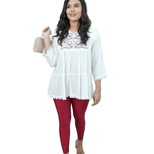 Ankle Fit Belt Leggings - Color: Red