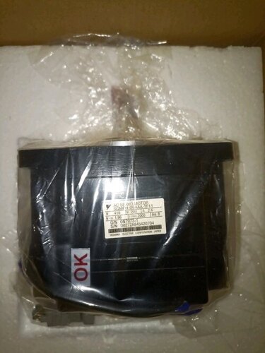 Servo Motor - Eco Friendly Box Packaging, Black Color, Durable, Long Lasting, Industrial Use, 1 Year Warranty