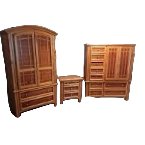 Polished Finish Wooden 2 Door Home Almirah