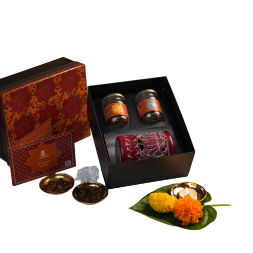 Ritualistic Handcraved Neerja Soapstone Camphor Diffuser Burner 45Gm - Color: Red