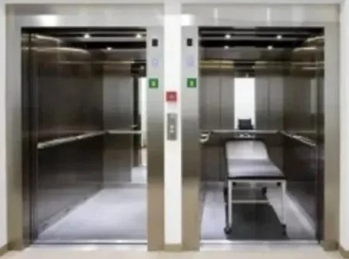 Hospital Lift 