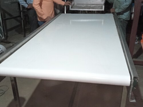 Toy Transfer Conveyor With Hopper