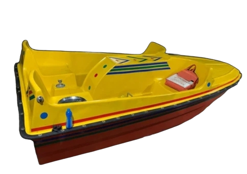 Manual Frp Paddle Boat - Capacity: 4 Seater