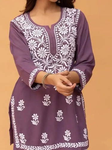 Women Floral Embroidered Kurti