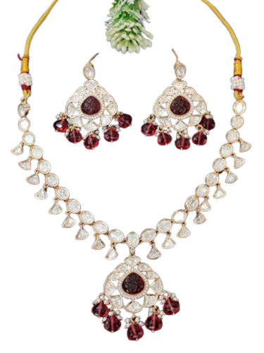 Kundan Necklace Set - Color: .