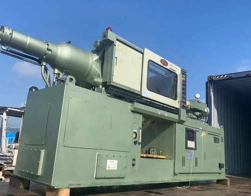 Hydraulic Injection Moulding Machine - Color: Green & White