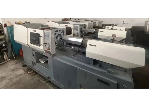 Plastic Injection Machine - Color: Gray & White