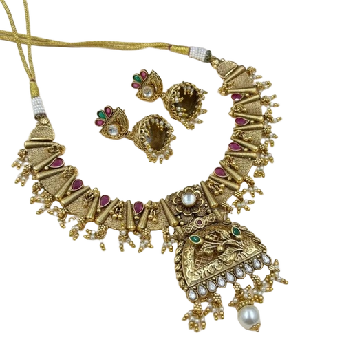 Artificial Necklace Sets - Color: Golden