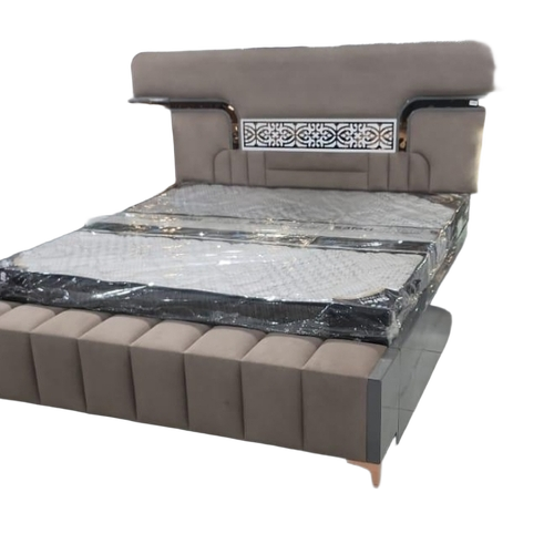Elegant Luxury Comfort And Stylish Bed - Wooden and Metal Frame Brown Polished Finish Spacious Base Scratch Resistant