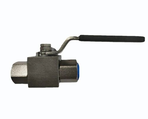 High pressure ball valves
