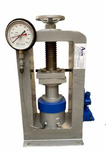 Hand Operated Compression Testing Machine