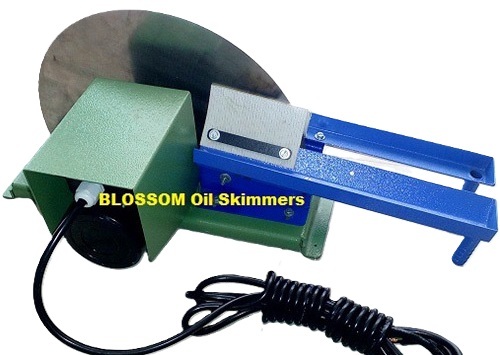 Blossom Oil Skimmer