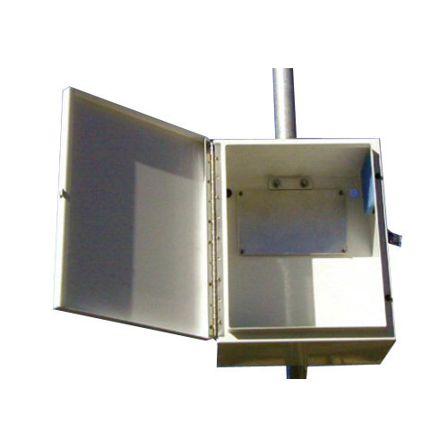 Pole Box