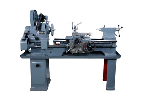 7.5 Feet Medium Duty Lathe Machine
