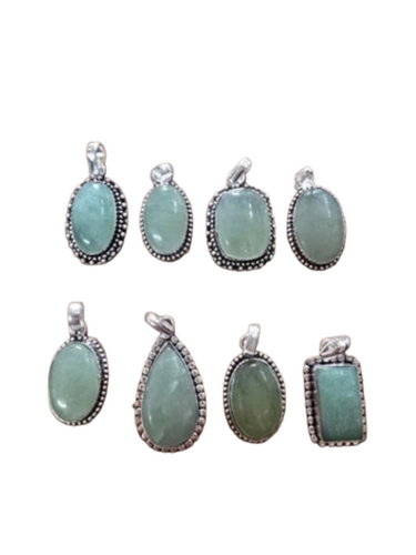 Green Aventurine Crystal Pendant - Color: Gren