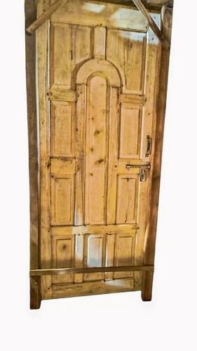 Gamhar Wood Door