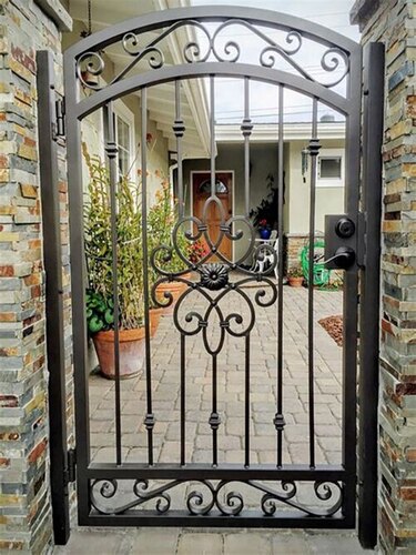 Modern Mild Steel Grill Gate