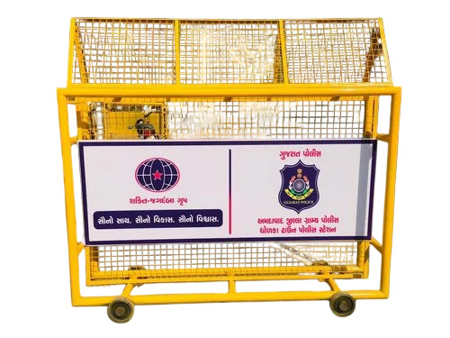 6Ft Traffic Police Barricade - Color: Yellow