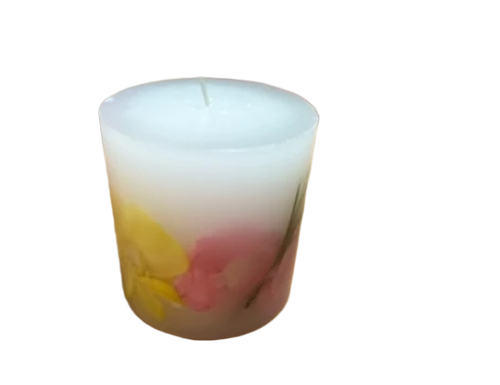 Piller Candles With Dry Flowers - Burning Time: 5 Minutes