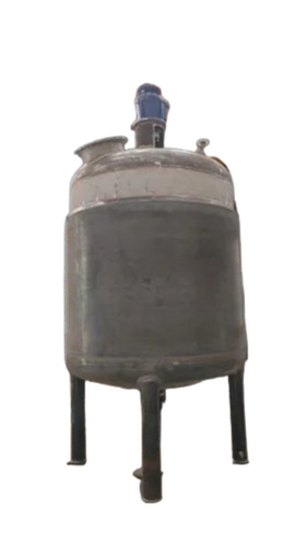 Oil Storage Tanks