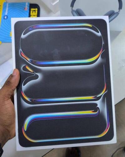 Apple 2025 iPad Pro (M5) 12 GB RAM 256 GB ROM 11.0 Inch with Wi-Fi 5G