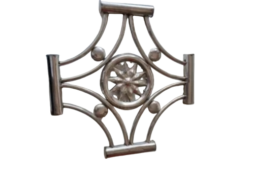 Stainless Steel Railing Design - Height: 2-3 Feet