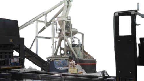 Paver Block Machine - 20 H.P. Total Power, 250 L Hydraulic Oil Capacity | Efficient 3, 4, 5-Block Production