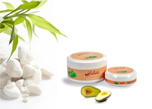 Moisturising Cold Cream With Avocado Oil