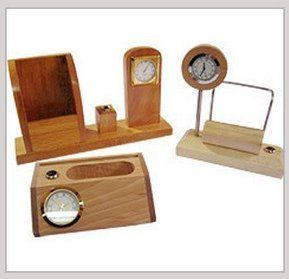 Wooden Table Top Watch With Pen Holder