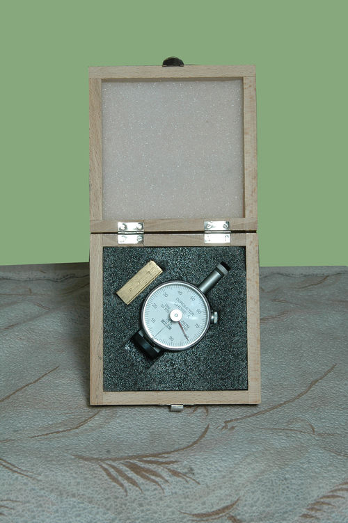 Shore A Hardness Tester