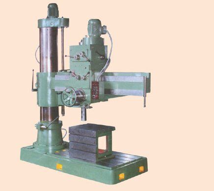 Geared Radial Drill Machine