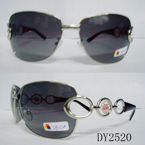 Black Color Stylish And Fancy Sunglasses For Party Wear