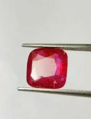 Red Color 4.86 Carat Natural Ruby For Jewelly Use