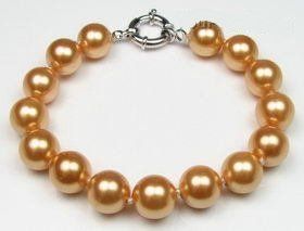 Round Gold Shell Pearl Bracelet Gender: Female