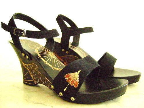 Wooden Carvings Ladies Sandals