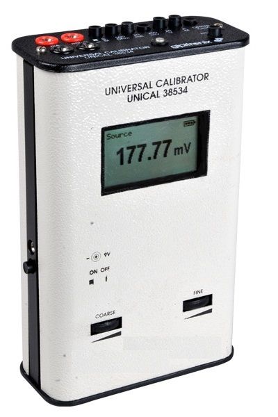 Universal Calibrator - Highly Accurate 0.5% Measurement | Multi-Functional Device for RTD Thermocouples, Easy Control and Maintenance, Battery Operated