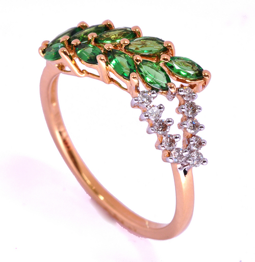 18K Gold Tsavorite and Diamond Ring