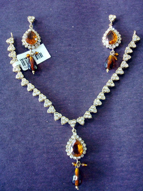 Victorian Imitation Necklace Jewelry