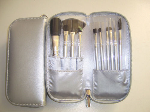 Full Set Of Cosmetic Make Up Applicator