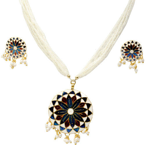 Fancy White Floral Design Brass Necklace Set 