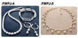 Fresh Water Pearls Necklace