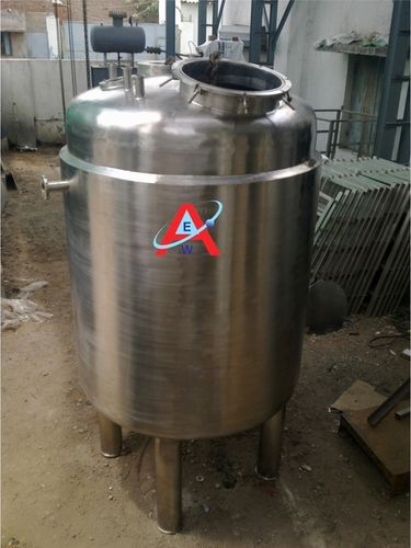 Storage Tanks and Vessels - Stainless Steel, 50 to 20,000 Liters Capacity | High Quality for Brewing, Beverage, Food, Waste, Pharmaceutical, and Chemical Industries