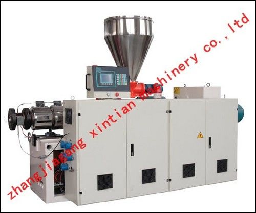 Twin Screw Extruders