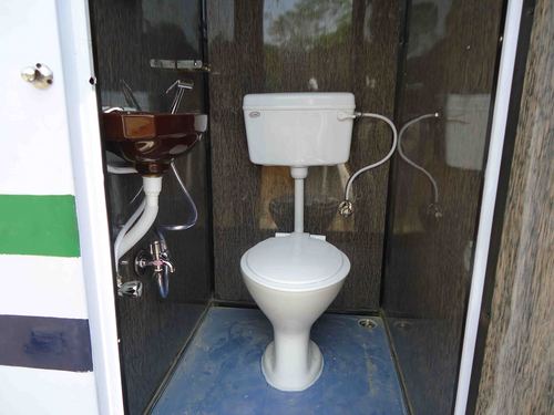 मोबाइल वॉशरूम