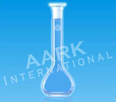 Volumetric Flask With I/c Plastic Stopper