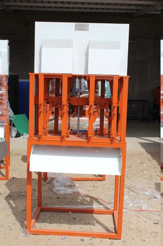 Cashew Nut Shelling Machine - High-Efficiency Steel Design | Easy Operation, Durable, Compact