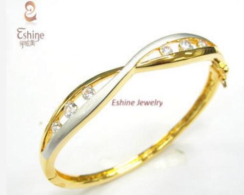 Classical Engagement Brass Bangle With Gold Plating 