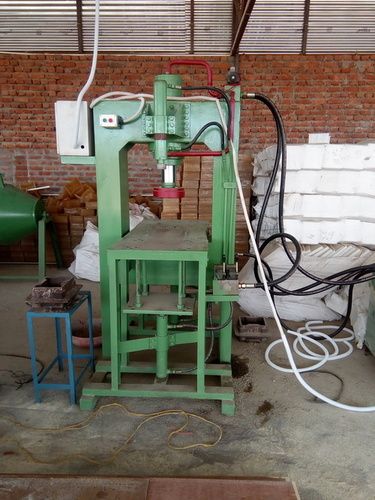 Hydraulic Paver Blocks Making Machine