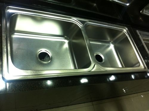 Stainless Steel Single Bowl Kitchen Sink (On9643)